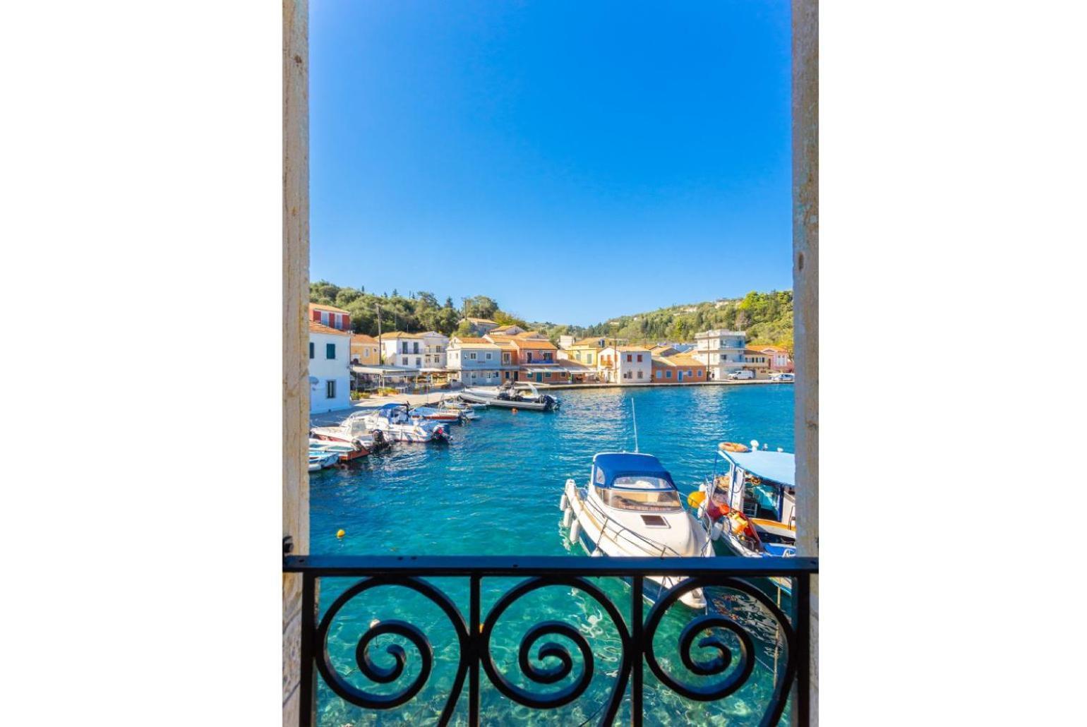 LongósSpiros Jetty House公寓 外观 照片