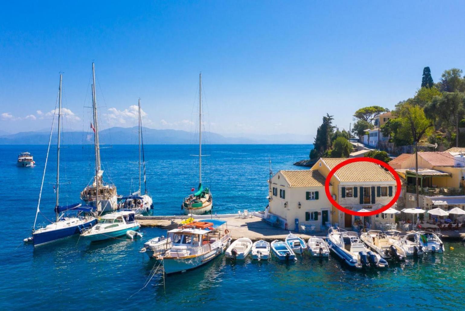 LongósSpiros Jetty House公寓 外观 照片