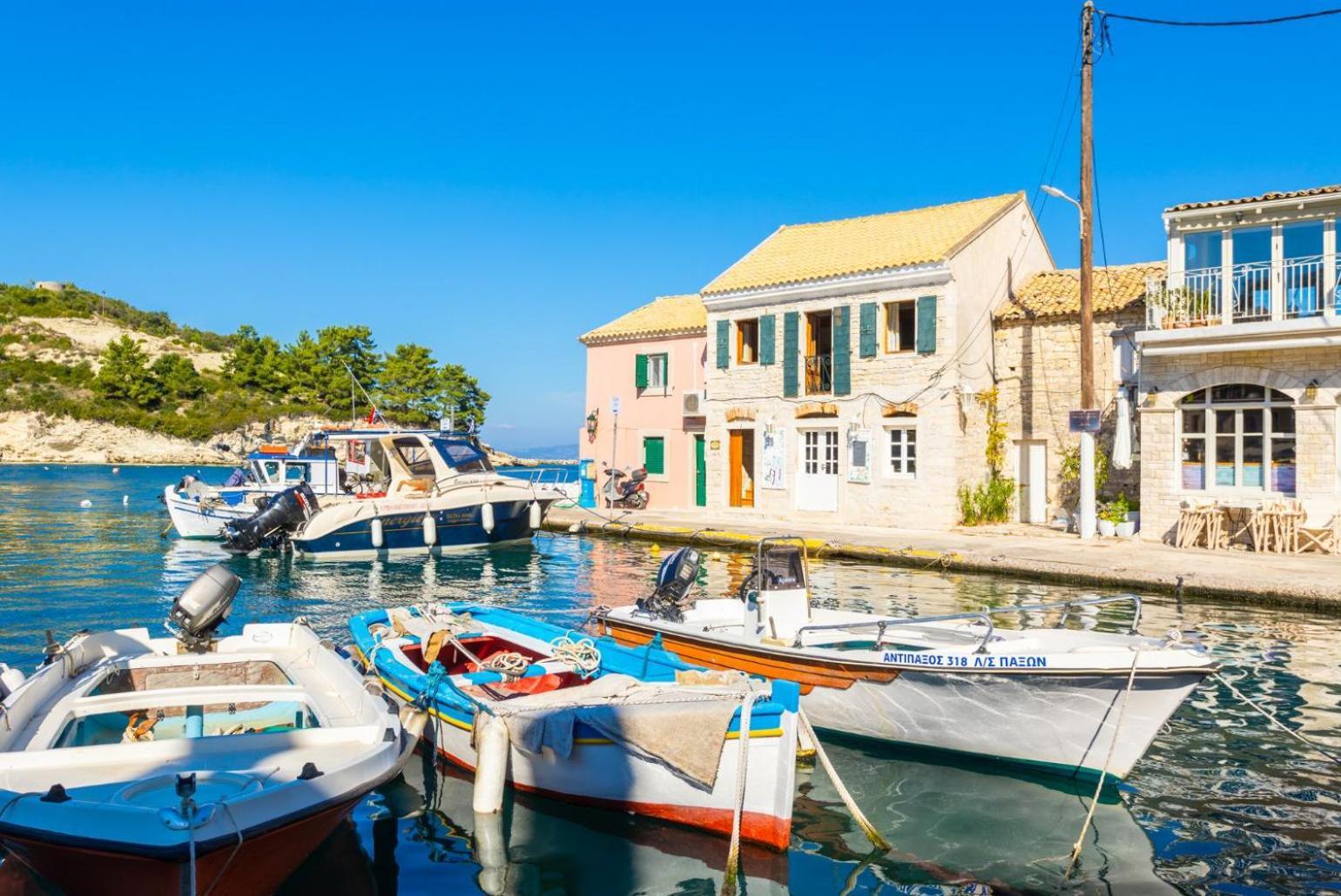 LongósSpiros Jetty House公寓 外观 照片